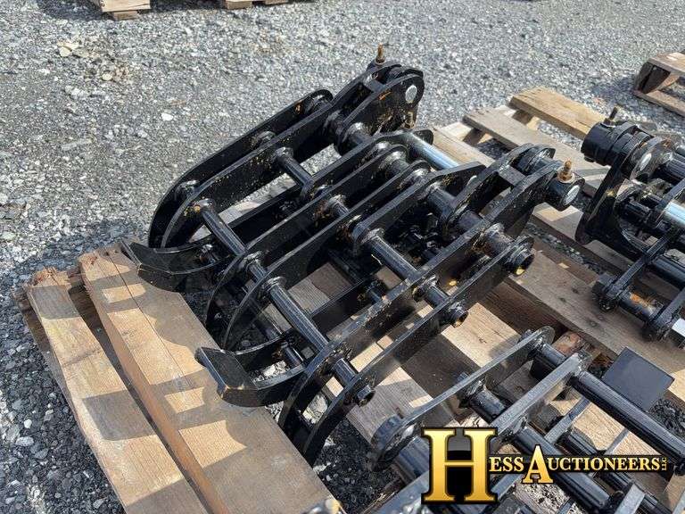 2025 IR MINI HYDRAULIC GRABBER EXCAVATOR ATTACHMENT