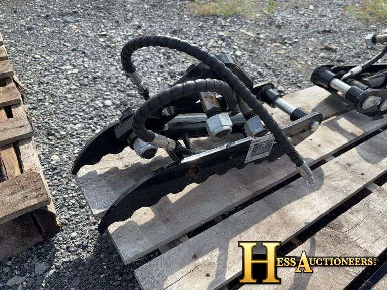 2025 IR MINI HYDRAULIC THUMB EXCAVATOR ATTACHMENT