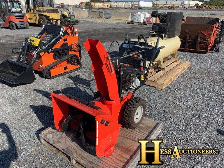 ARIENS PLATINUM 24 SHO SNOW BLOWER