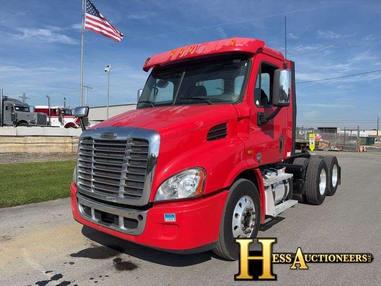 2012 FREIGHTLINER CASCADIA T/A DAYCAB