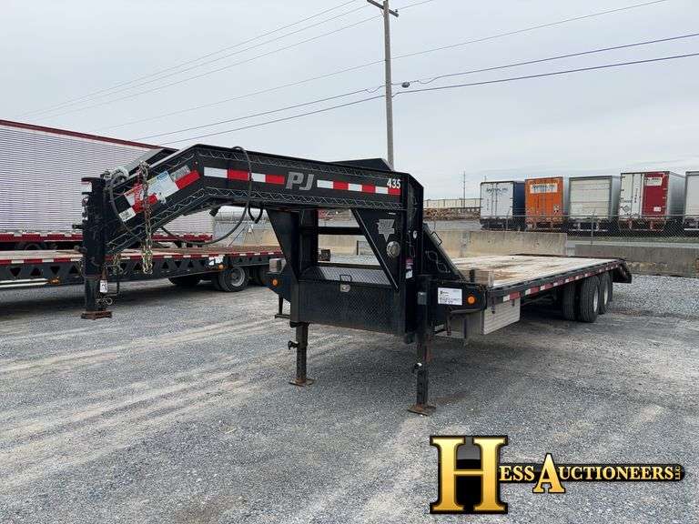 2016 PJ 39' Deck GOOSENECK TRAILER - Hess Auctioneers