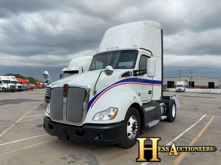 2022 KENWORTH T680 S/A DAYCAB