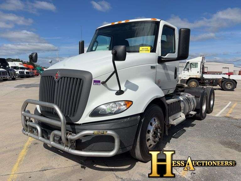 2019 INTERNATIONAL RH613 T/A DAYCAB