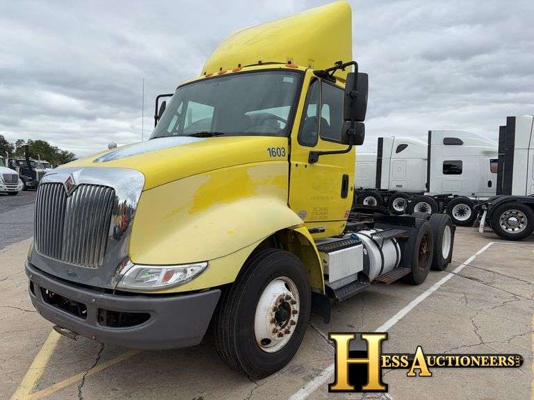 2016 INTERNATIONAL 8600 SBA 6X4 T/A DAYCAB