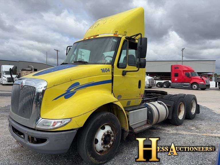 2016 INTERNATIONAL 8600 SBA 6X4 T/A DAYCAB