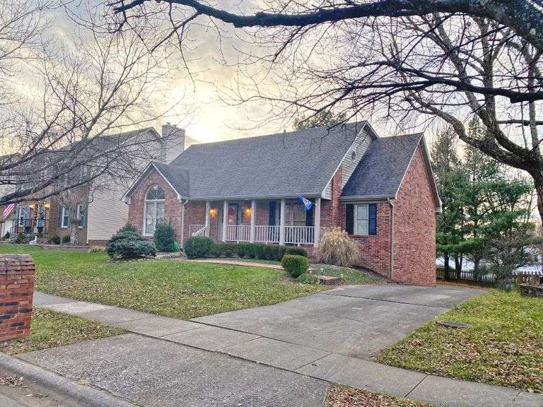 4521 Clubhouse Drive
