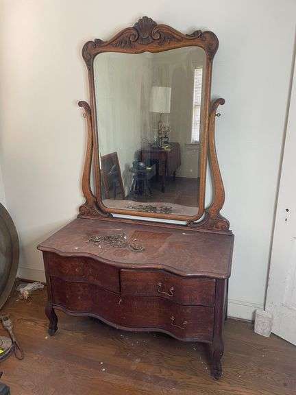 Vintage Dresser w/ Mirror