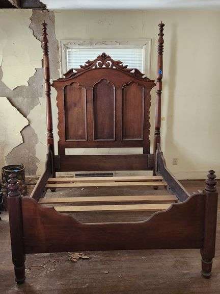 Vintage Queen Size Bed