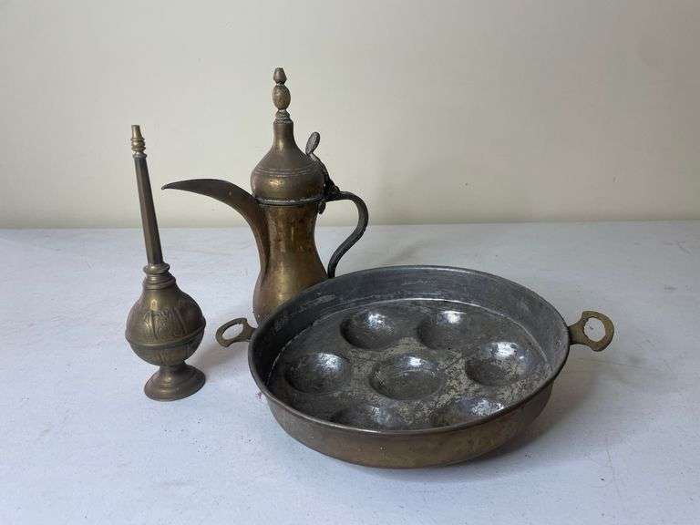Brass Teapot & Decor