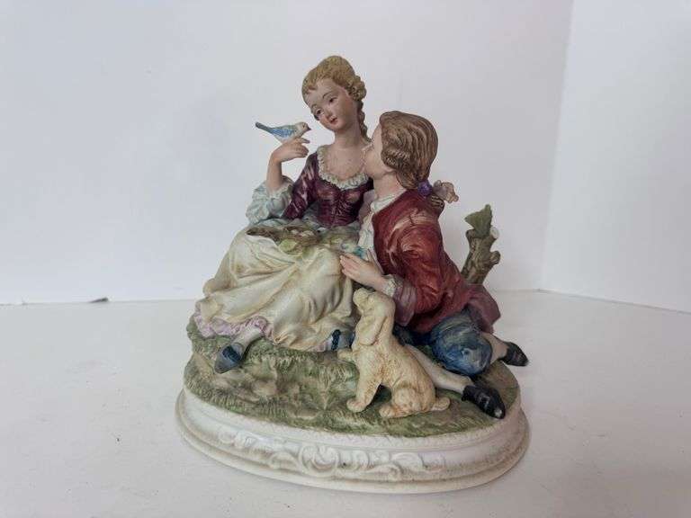 Vintage Napcoware Classic Gallery Figurine