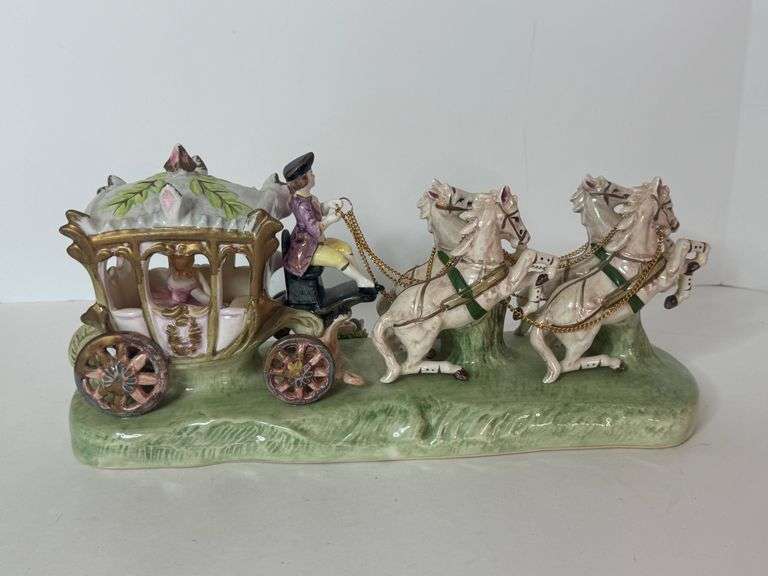 Capodimonte Cinderella Horse Drawn Carriage