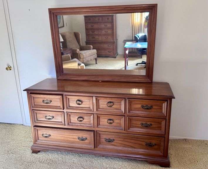 Dresser & Mirror