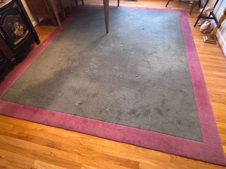 8' x 10' Area Rug