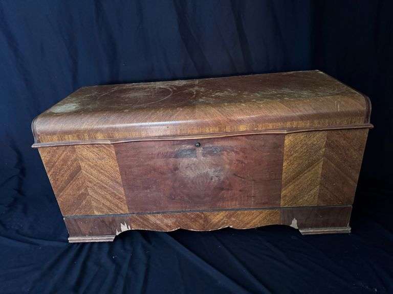 Lane Cedar Chest