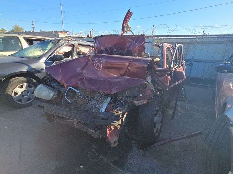 2001  HYUNDAI  Elantra  KMHDN45D81U189587