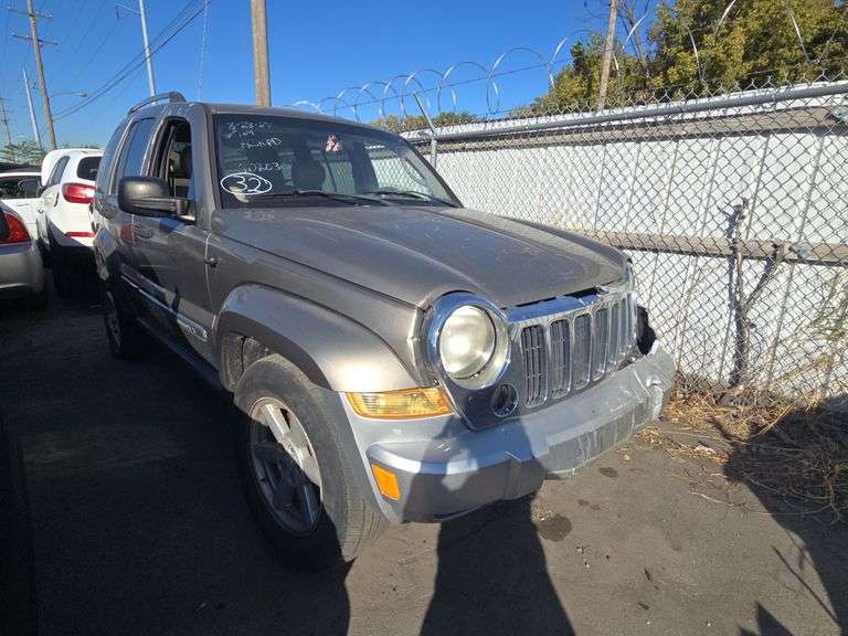 2005  JEEP  Liberty  1J4GL58K15W702030