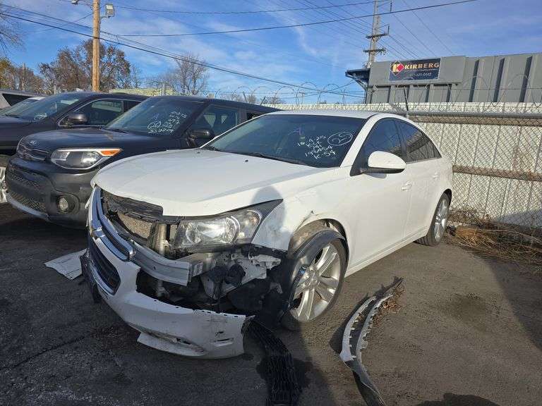 2015  CHEVROLET  Cruze  1G1PC5SB3F7198454  Automatic