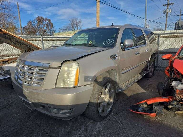2007  CADILLAC  Escalade  1GYFK668X7R234909