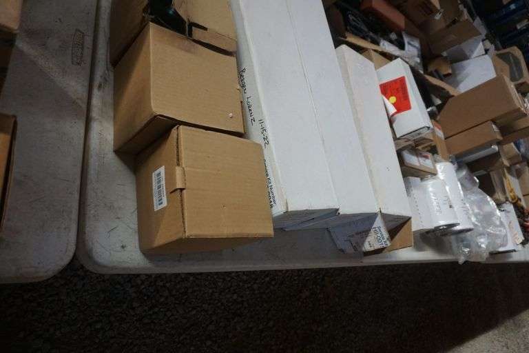 Sample Filter Box For Table Table Lot Filters Various sizes & Brands - Hiatt Auction LLC