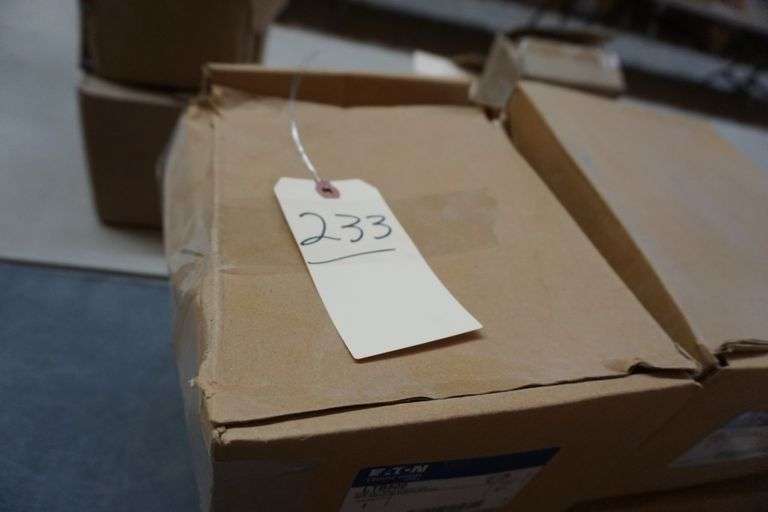 4 CTN Eaton LTB 500 1 per ctn  5" Male Connectors
