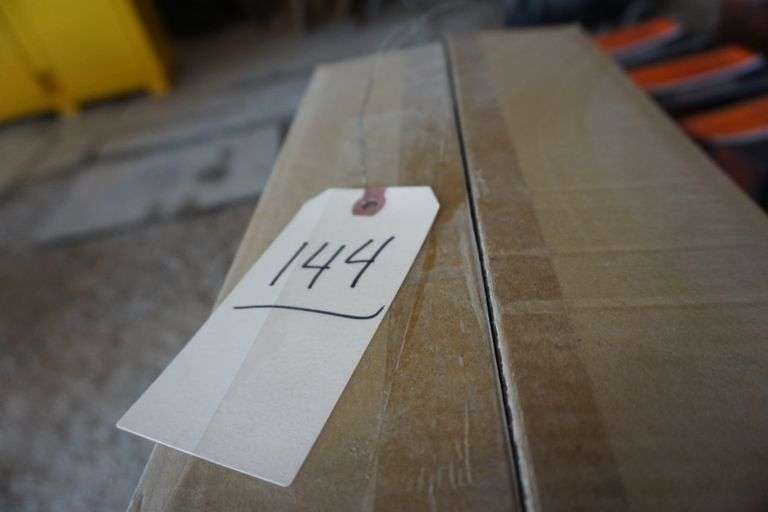 5 CTN Hilti   2204309 Self Tapping Screws
