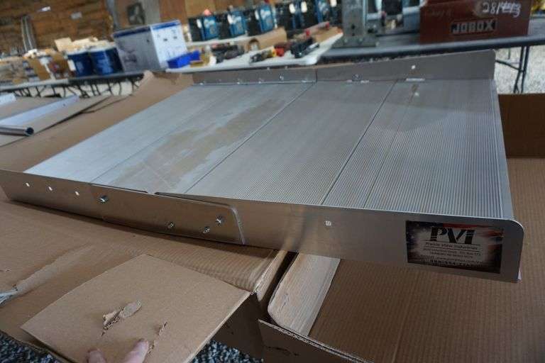 NEW Prairie View Industries Aluminum Ramps apx 3ft x 3 ft w/ rails