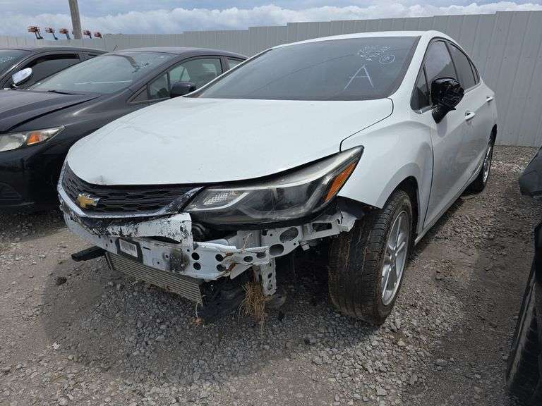 2016  CHEVROLET  Cruze  1G1BE5SM9G7292362  Automatic