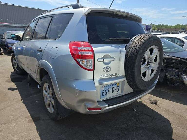 2011  TOYOTA  RAV4  2T3DK4DV1BW038814
