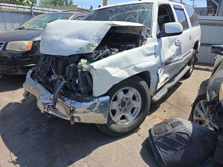 2004  GMC  Yukon XL  3GKFK16ZX4G180450