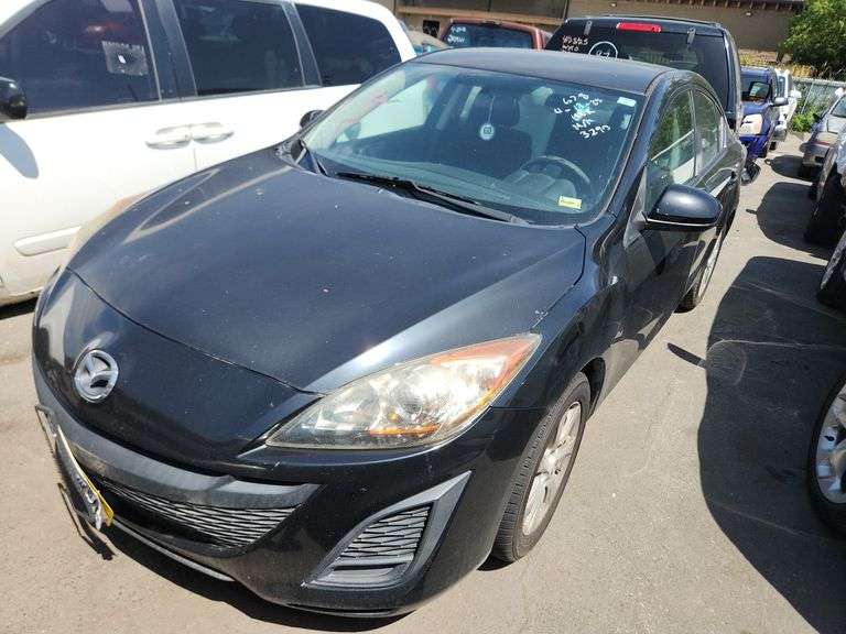 2011  MAZDA  Mazda3  JM1BL1VFXB1403290