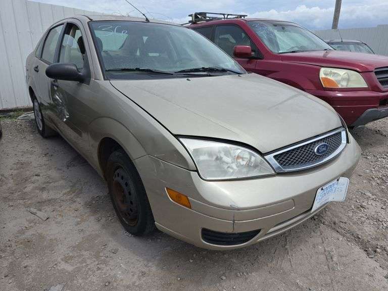 2007  FORD  Focus  1FAFP34N97W295917