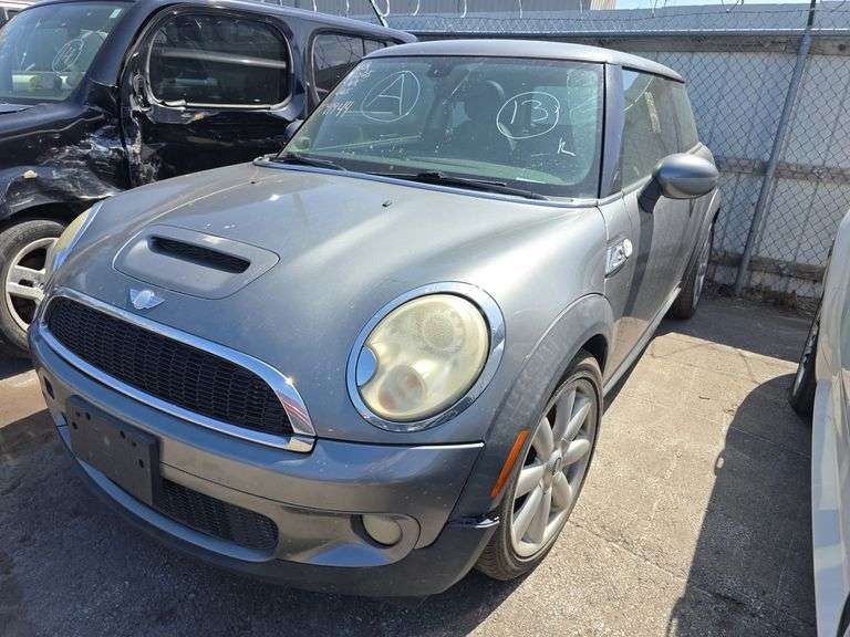 2008  MINI  Cooper  WMWMF73538TT91944