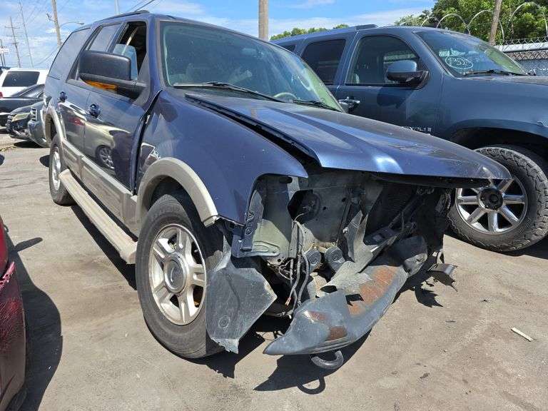 2005  FORD  Expedition  1FMFU18545LA20578