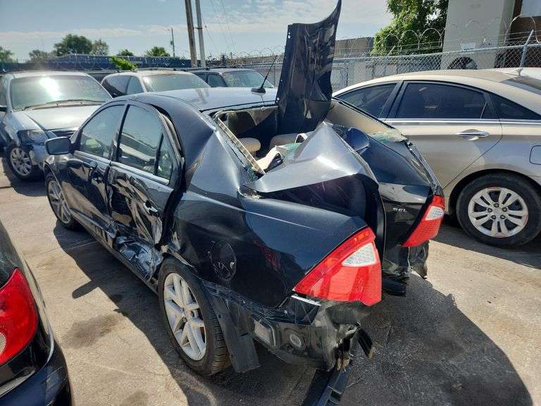2010  FORD  Fusion  3FAHP0JA0AR172395
