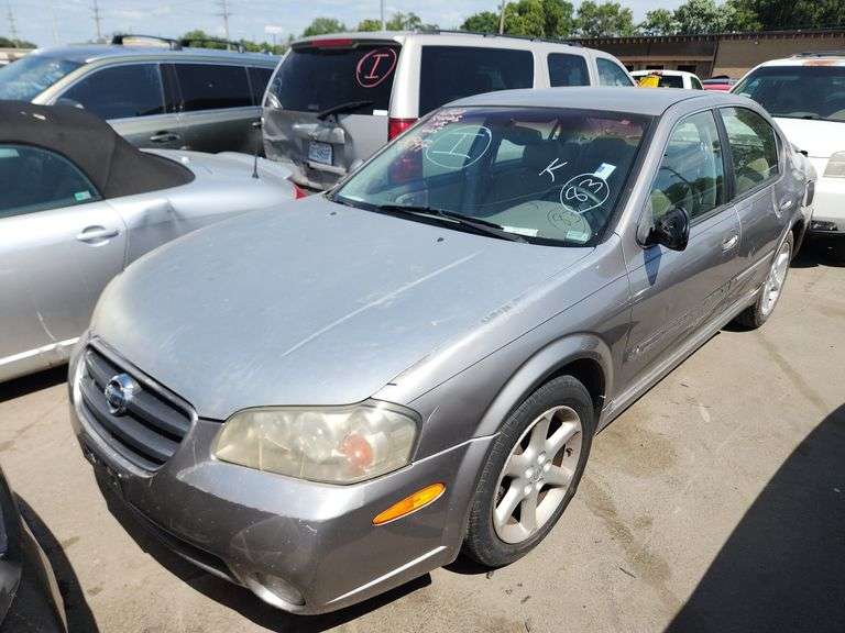 2002  NISSAN  Maxima  JN1DA31D52T418947