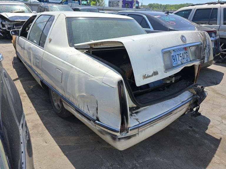1995  CADILLAC  Deville  1G6KD52B6SU262502