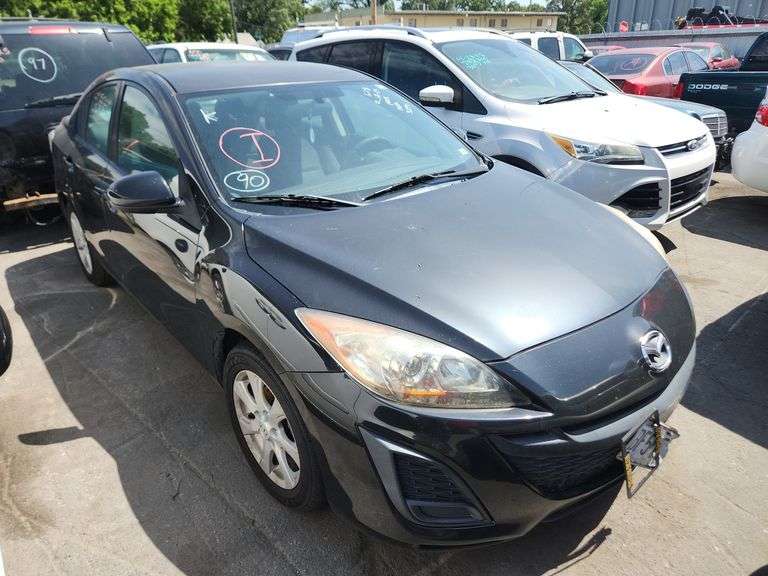 2011  MAZDA  Mazda3  JM1BL1VFXB1403290