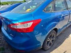 2013  FORD  Focus  1FADP3F26DL183857
