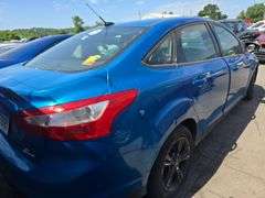 2013  FORD  Focus  1FADP3F26DL183857