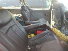 2006  CHRYSLER  Town and Country  2A8GP54L56R824210