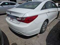 2011  HYUNDAI  Sonata  5NPEB4AC9BH231808