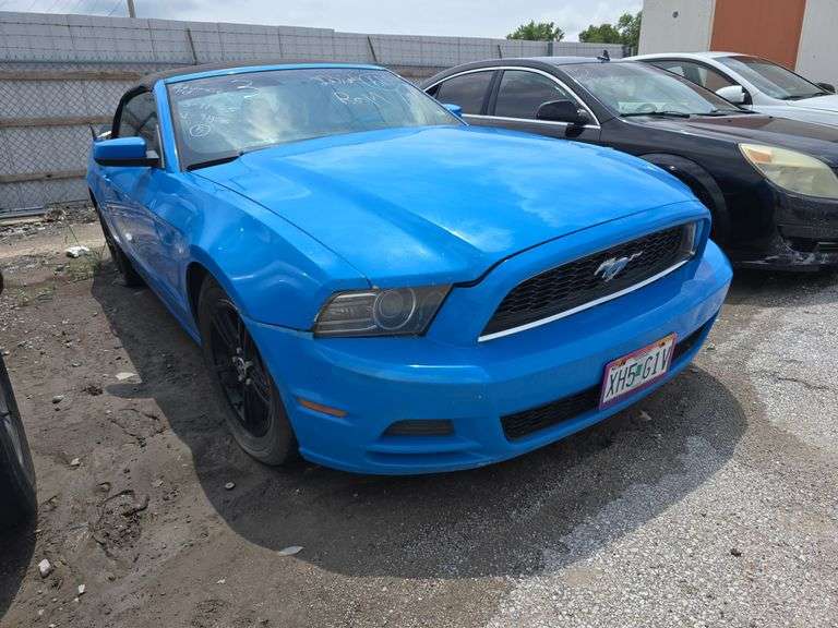 2013  FORD  Mustang  1ZVBP8EM7D5229408
