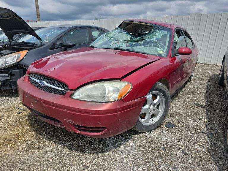 2003  FORD  Taurus  1FAFP53U43G122685