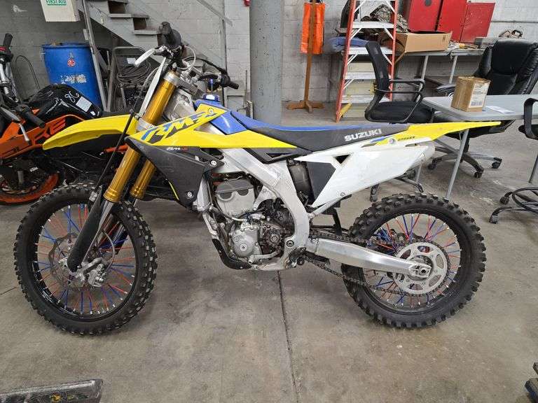 2024  SUZUKI  rm-z250  JS1EC11C9R7100186