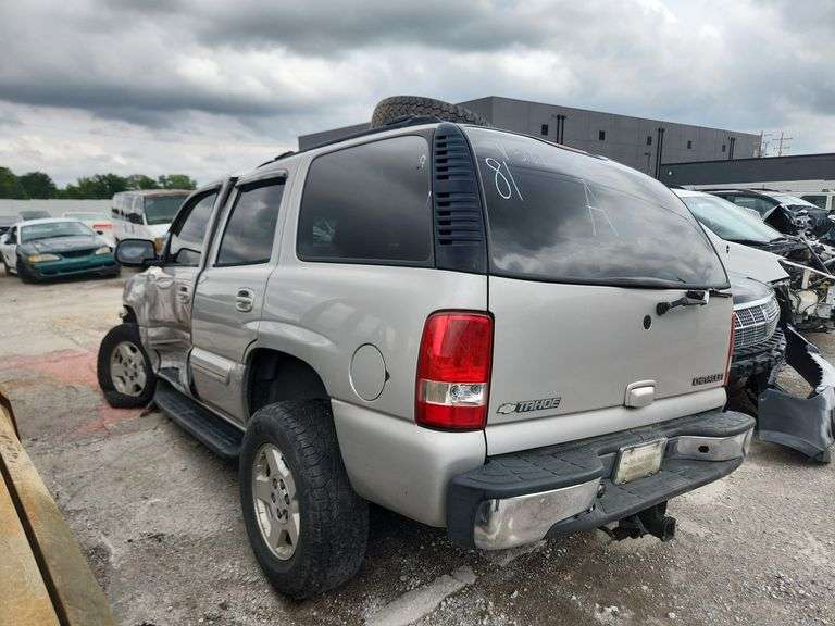 2004  CHEVROLET  Tahoe  1GNEC13Z24J175189