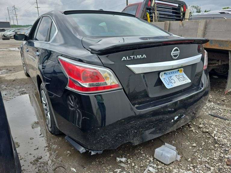 2015  NISSAN  Altima  1N4AL3AP3FN889516