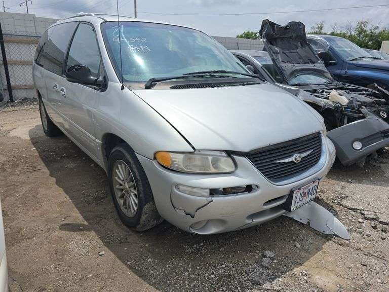 2000  CHRYSLER  Town and Country  1C4GT64L6YB697428
