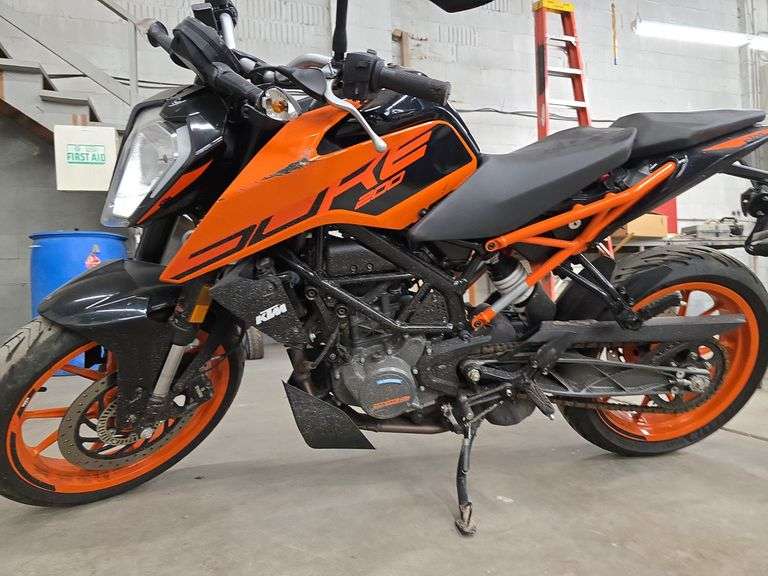 2022  KTM  Duke  MD2JPC40XNC037018