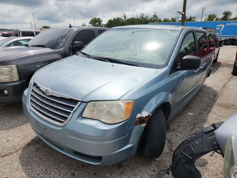 2009  CHRYSLER  Town and Country  2A8HR44E49R530067