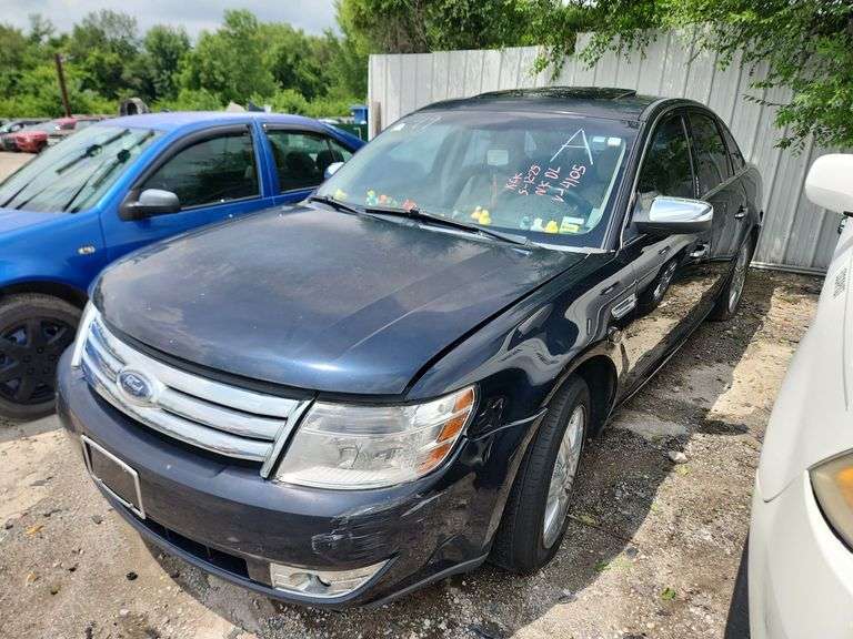 2008  FORD  Taurus  1FAHP25W28G134105